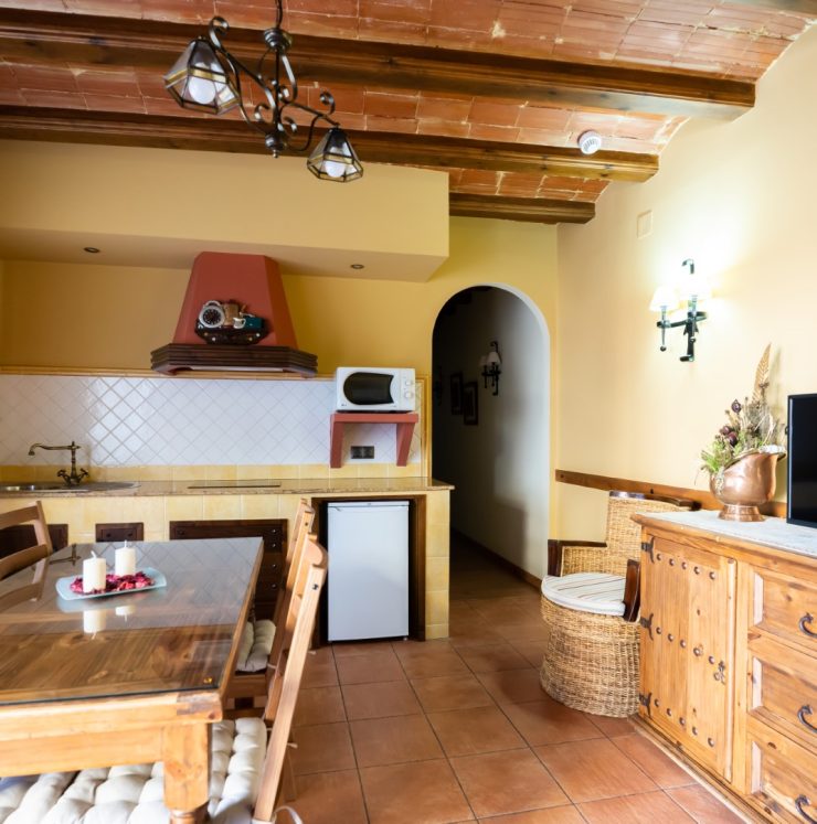 casa-aguelo-apartamento-jiloca-cocina-comedor-frontal